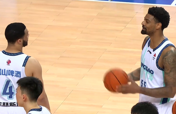 CBA常规赛福建主场漏水事件引应急机制讨论